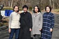 20251201 黄様・連様ご家族　日本大好き💛小啄木大好き💛のご家族です！！！毎年2泊されゆっくり寛いで頂いております。一昨年は東照宮・華厳の滝！昨年は大谷資料館！今年は大内宿（三澤屋）とあちらこちらご案内しています！！！お嬢様達は日本のお父さん！！？と思ってくれているのでは・・・可愛い人形や香港の珍しいお土産を沢山頂き、美味しく頂きました。別れ際には総料理長の健康を心配して( ；∀；)・( ；∀；)でした。大変嬉しく『感謝です』来年も帰ってきますと元気よくお帰りになりました！！！楽しみに待っていますね！！！